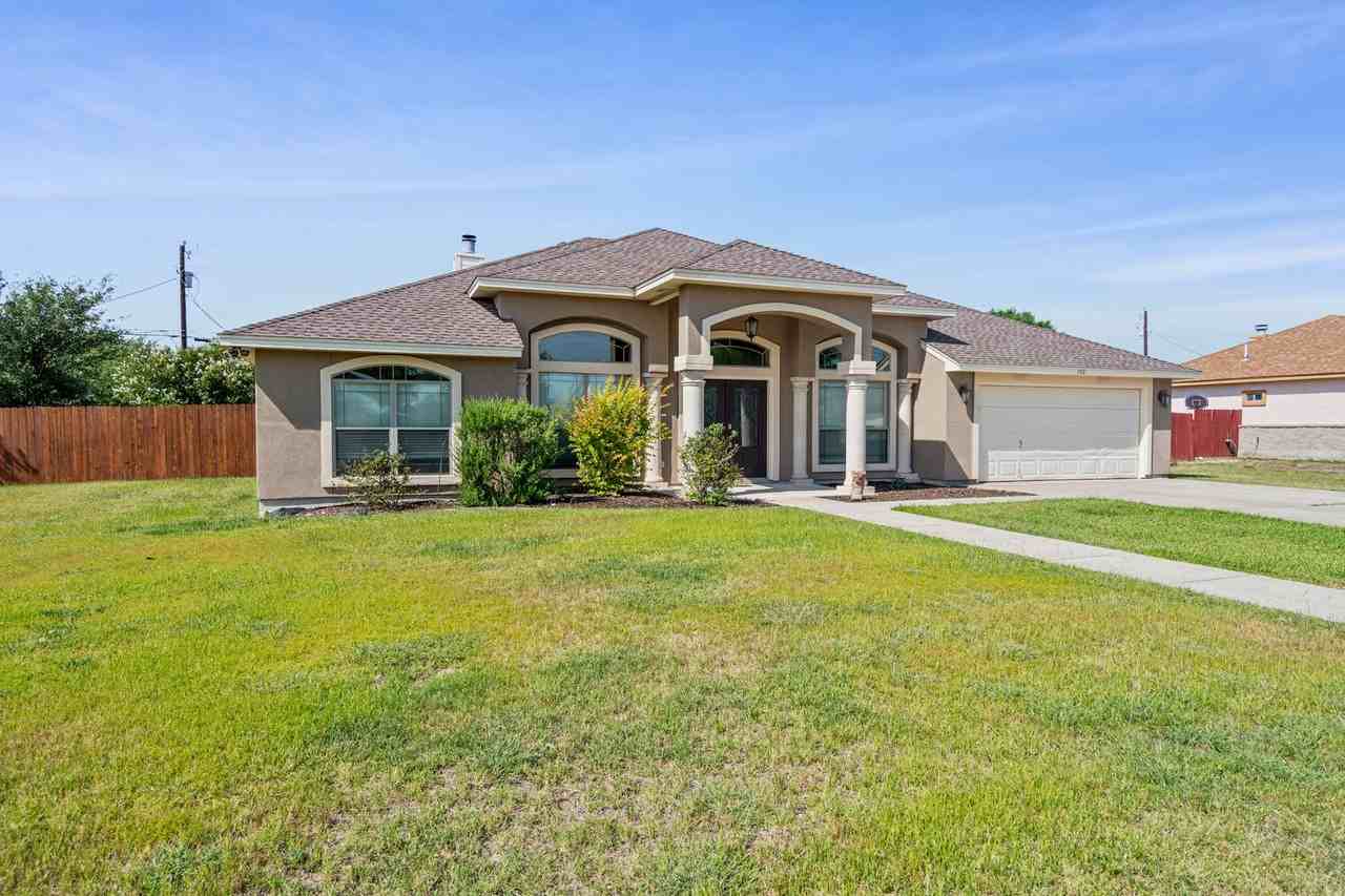 102 Yellowstone Dr - Photo 2 of 23