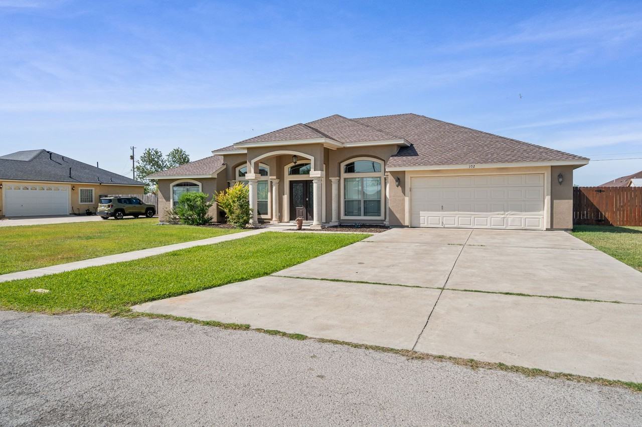 102 Yellowstone Dr - Photo 3 of 23