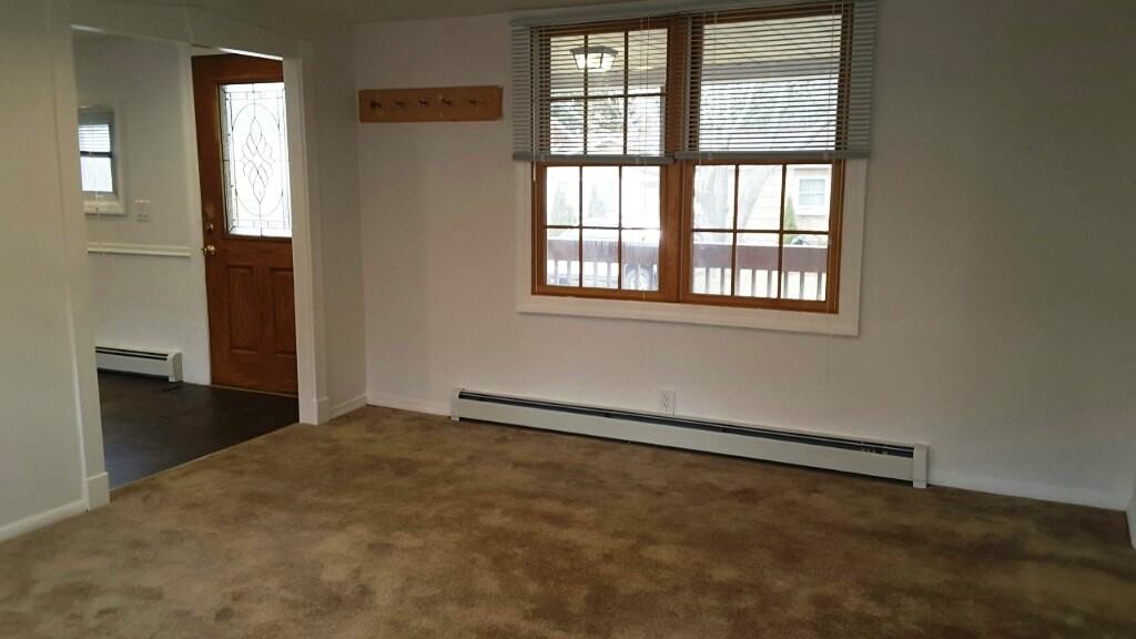 83 17th St - Photo 3 of 20