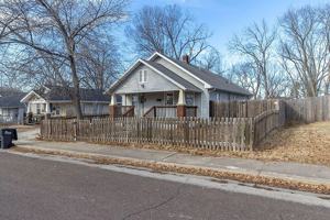 featured image of 17 3rd Ave