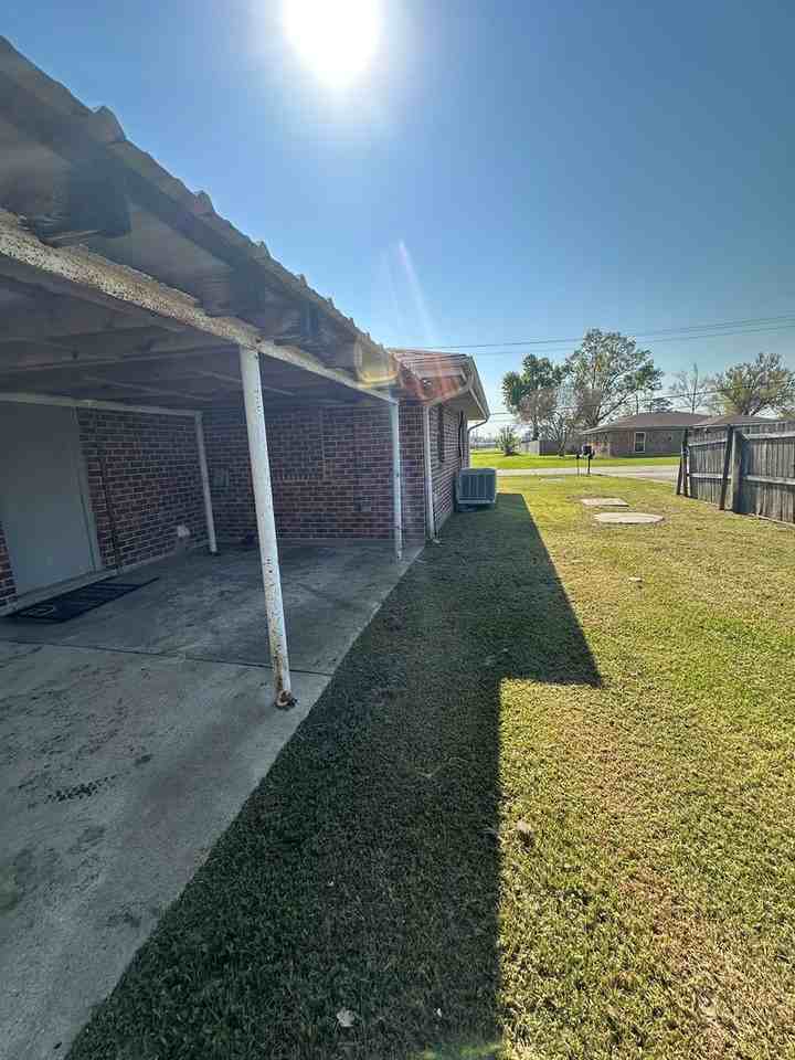 231 Jean Ellen Ave - Photo 4 of 35
