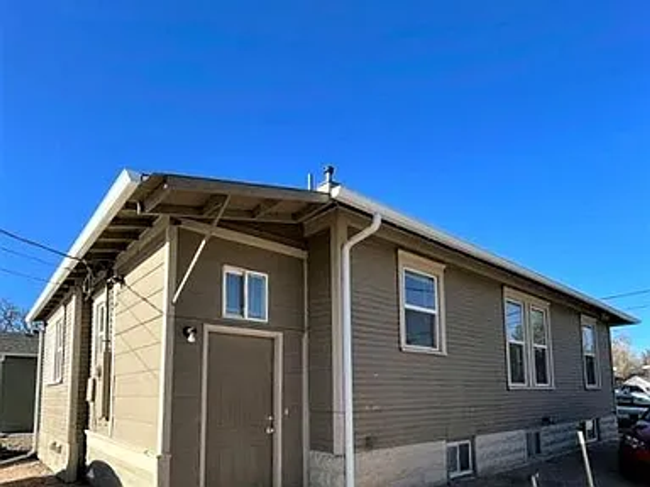 1837 10th Ave - Photo 2 of 12