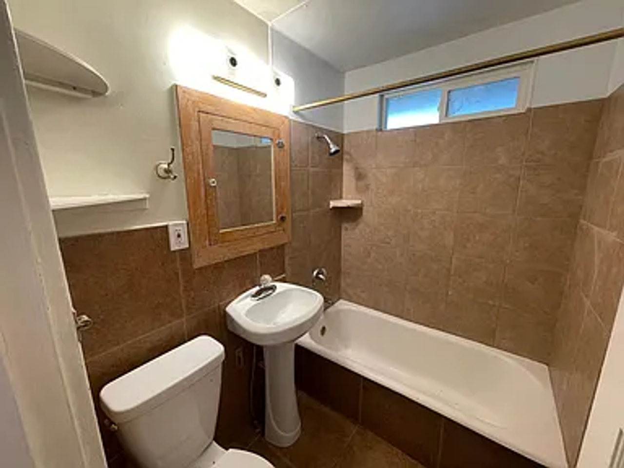 1837 10th Ave - Photo 5 of 12