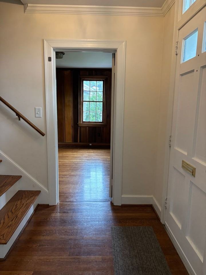 210 Locust Ave - Photo 7 of 36
