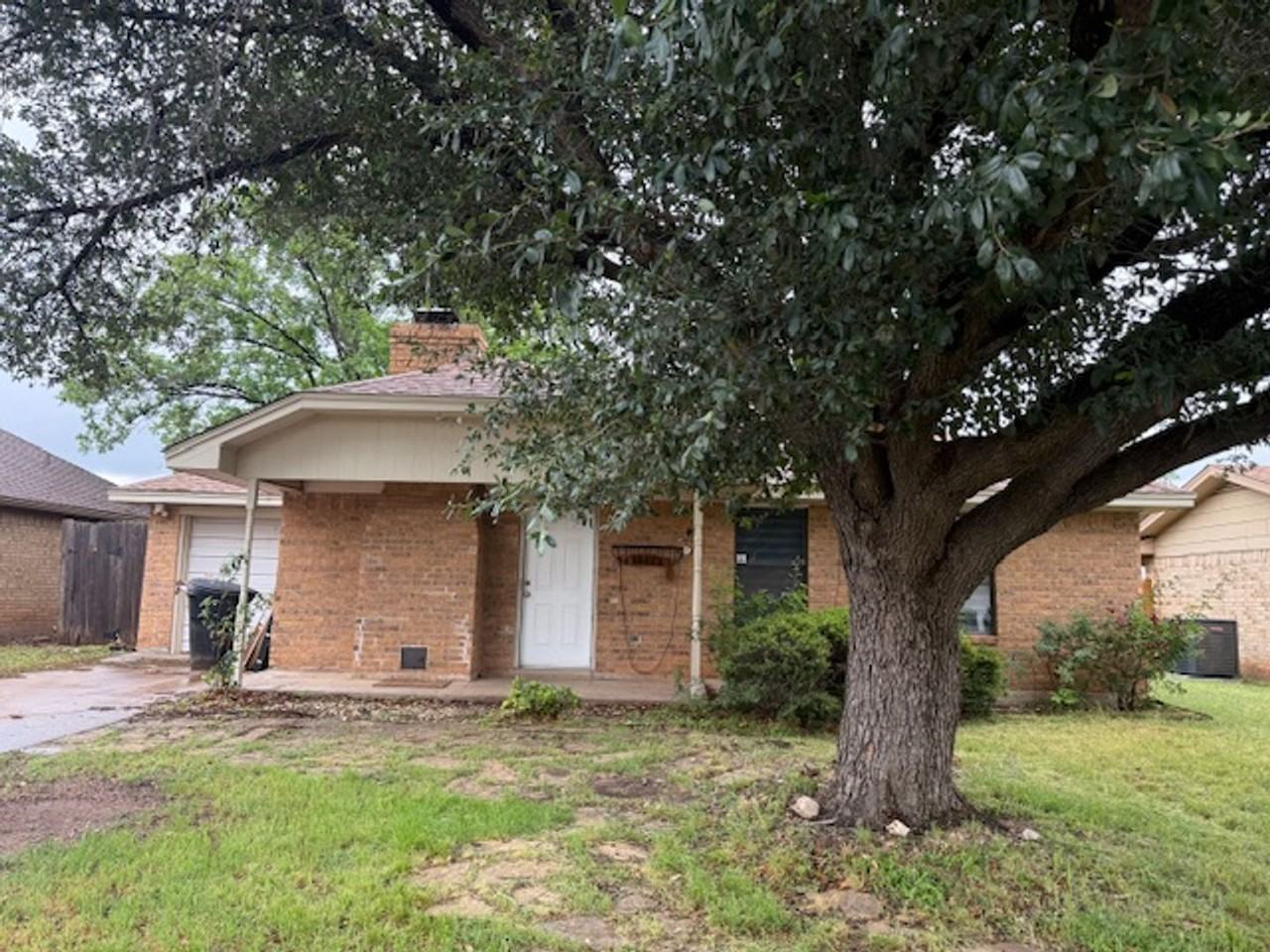 3925 Craig Dr - Photo 2 of 16