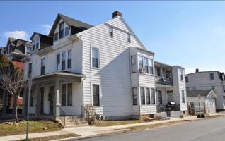 featured image of 444 Park St