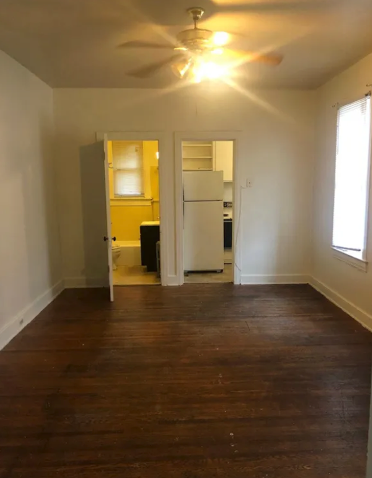 444 Park St - Photo 3 of 7