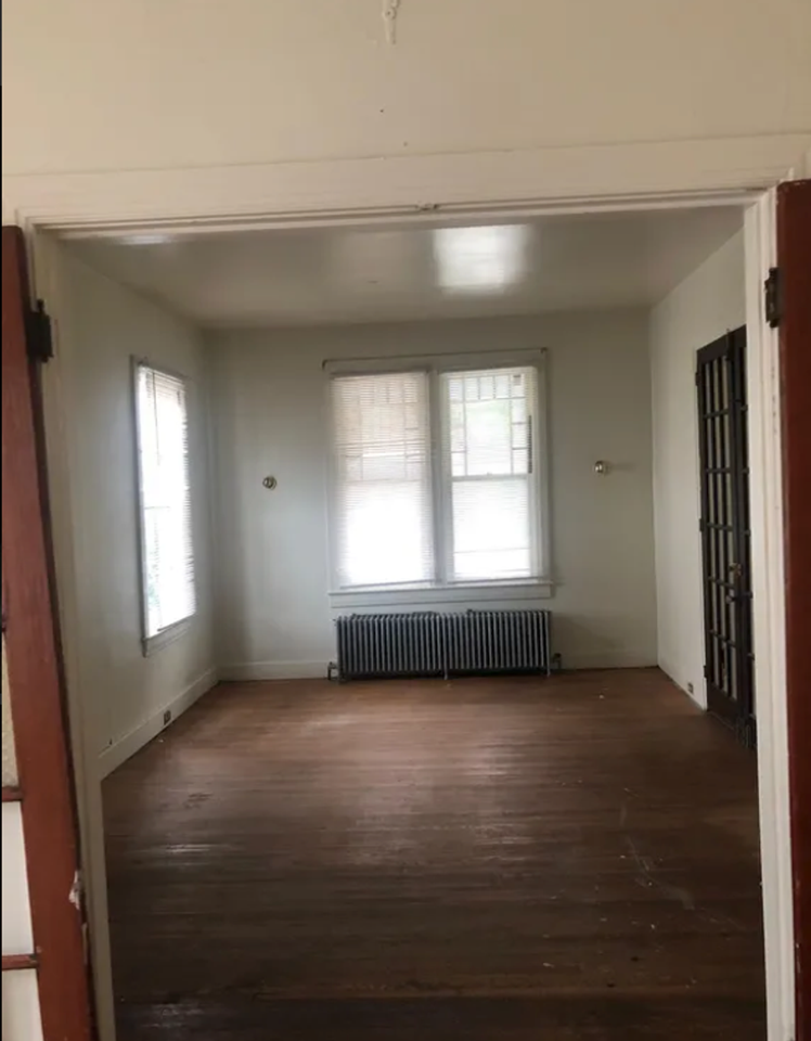 444 Park St - Photo 6 of 7
