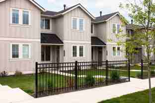 20869 Se Denver Dr - Photo 1 of 1