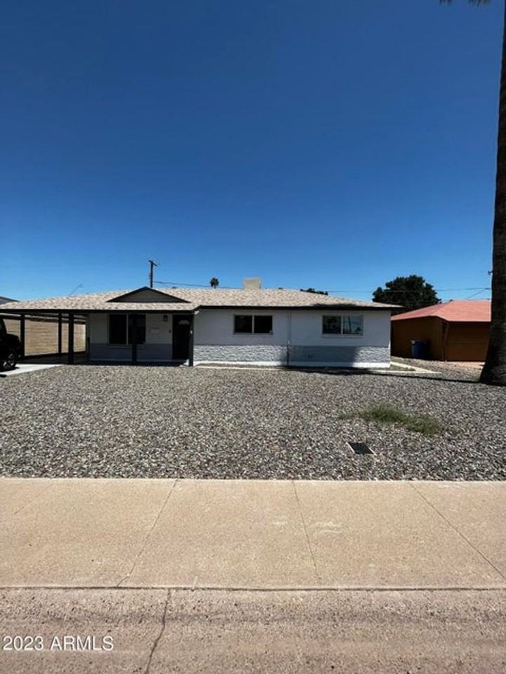 1524 W 5th Pl - Photo 2 of 20