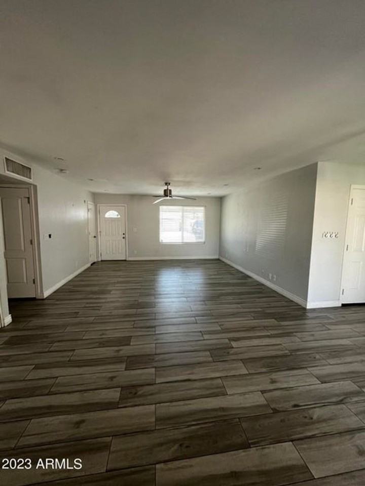 1524 W 5th Pl - Photo 7 of 20