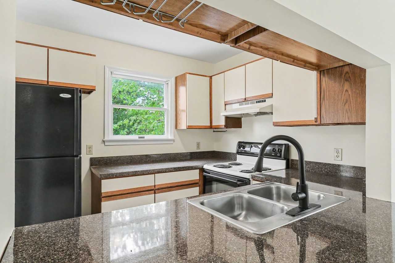 2301 N 2nd St - Photo 7 of 22