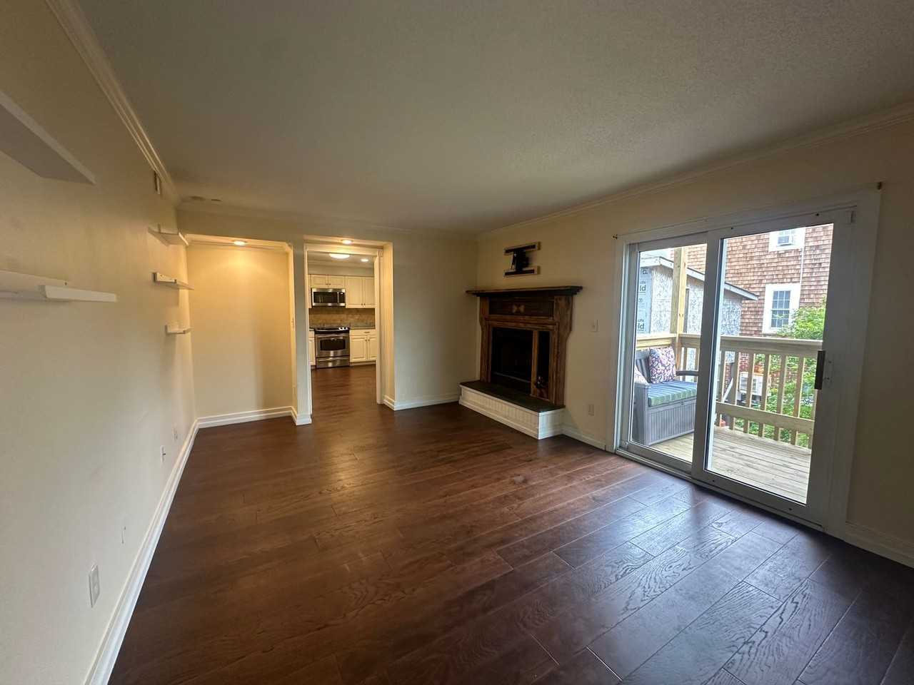 260 Portview Ave ## B2 - Photo 3 of 27