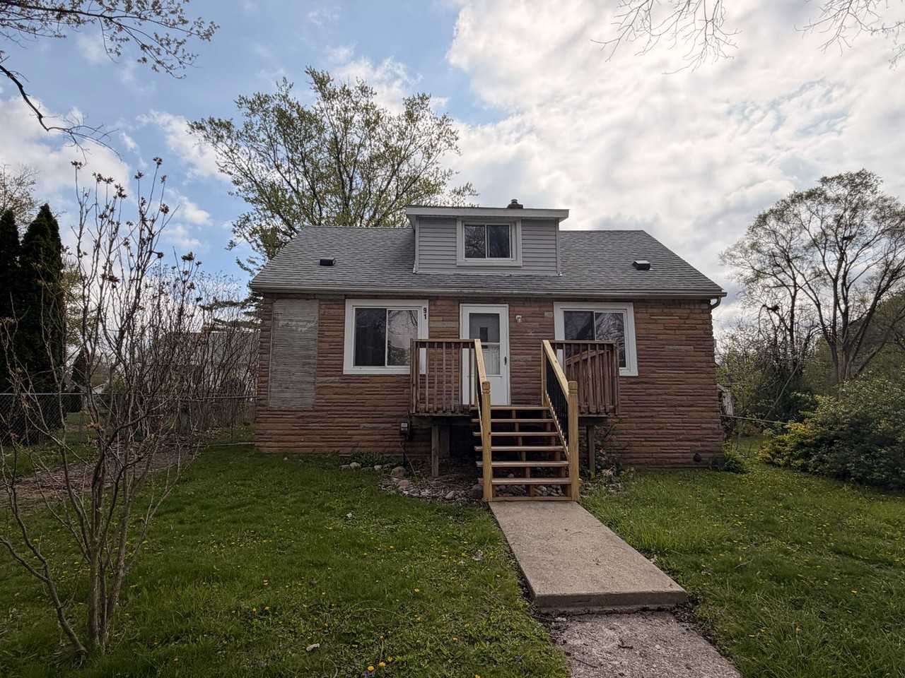 91 Waterly Ave - Photo 2 of 14