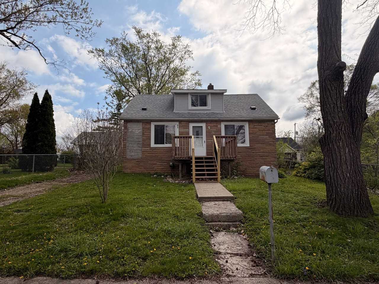 91 Waterly Ave - Photo 3 of 14