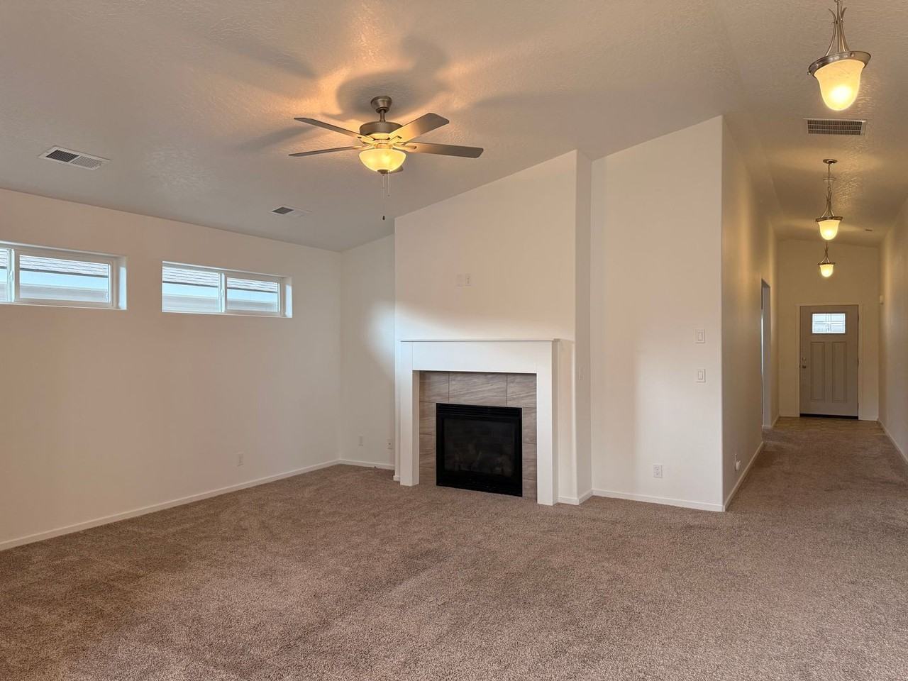 1436 N Minam Loop - Photo 3 of 27