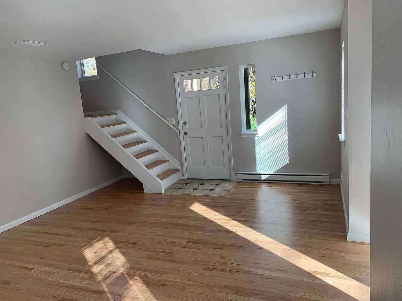 1918 Spruce St - Photo 4 of 21