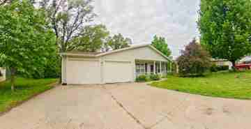 featured image of 827 Glenstone Cir
