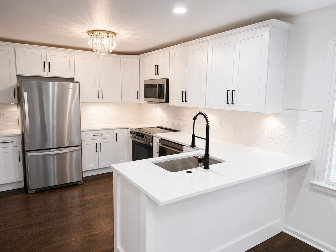 6720 Holmes Rd - Photo 4 of 18