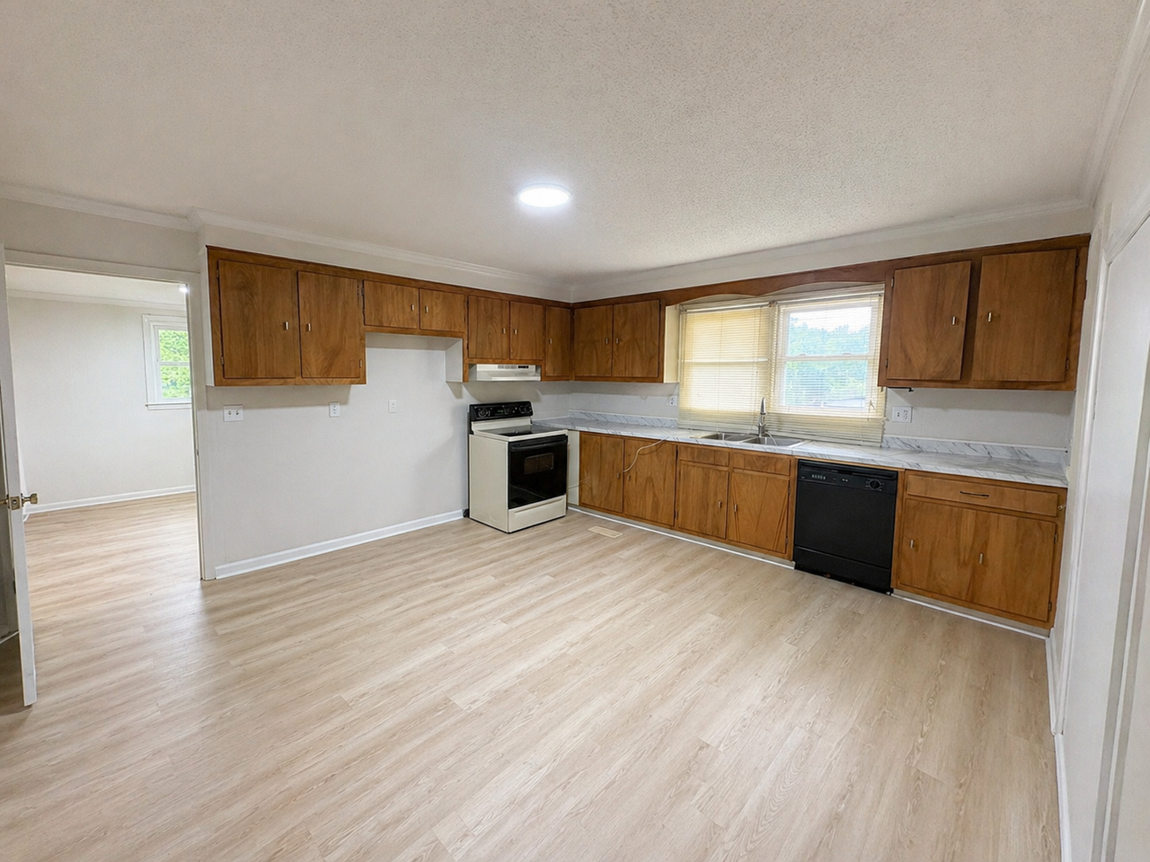 698 Mount Bethel Rd - Photo 4 of 9