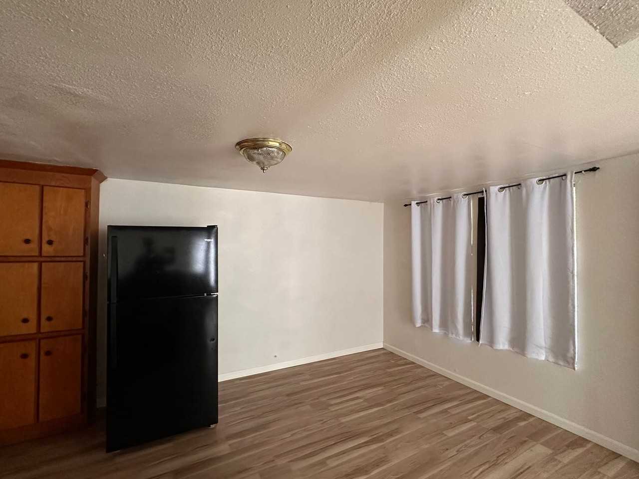 3613 Durham Ave - Photo 4 of 8