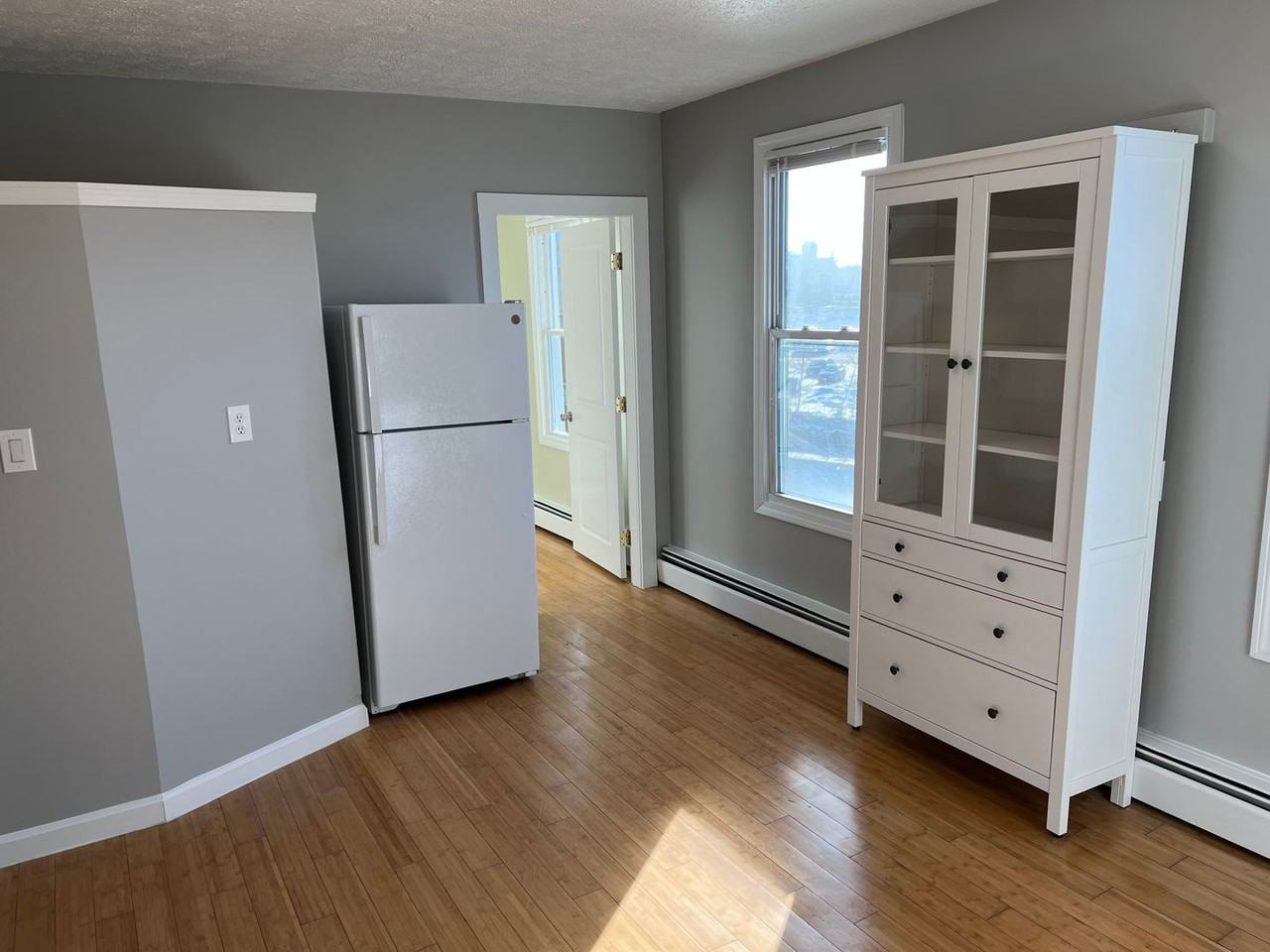 23 Pine St - Photo 3 of 13