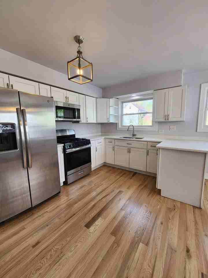 2404 S Trumbull Ave - Photo 2 of 8