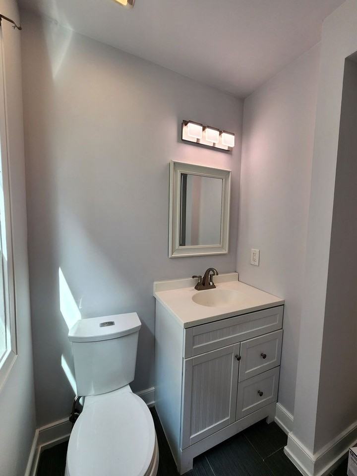 2404 S Trumbull Ave - Photo 7 of 8