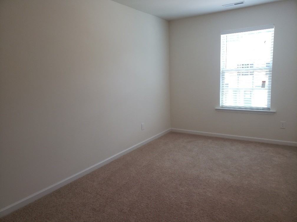 101 E Grove Point Dr - Photo 6 of 8