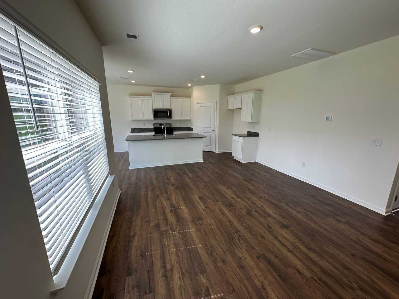 1345 Three Horses Ln - Photo 7 of 23
