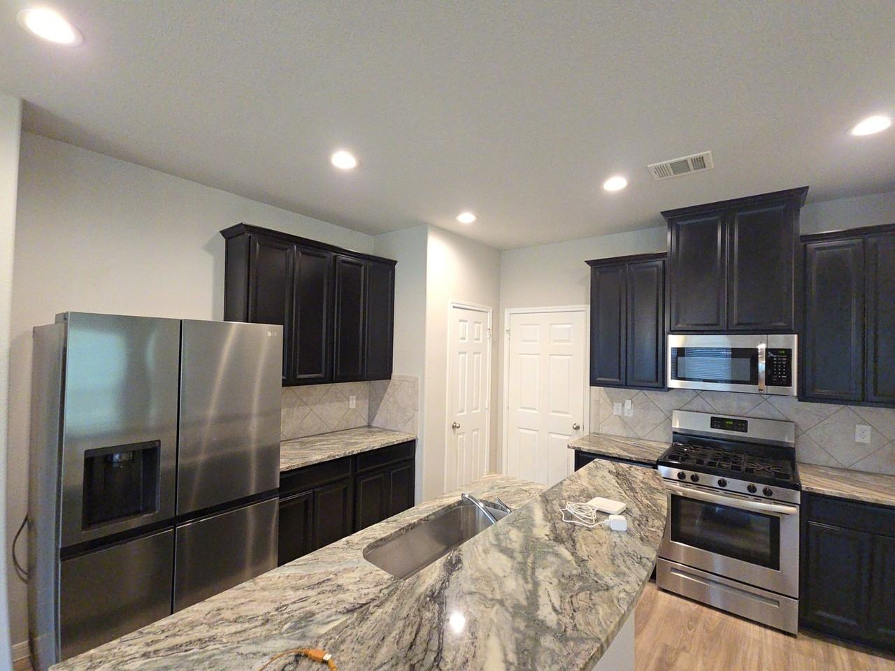 6543 Castle Loch Ct - Photo 3 of 28