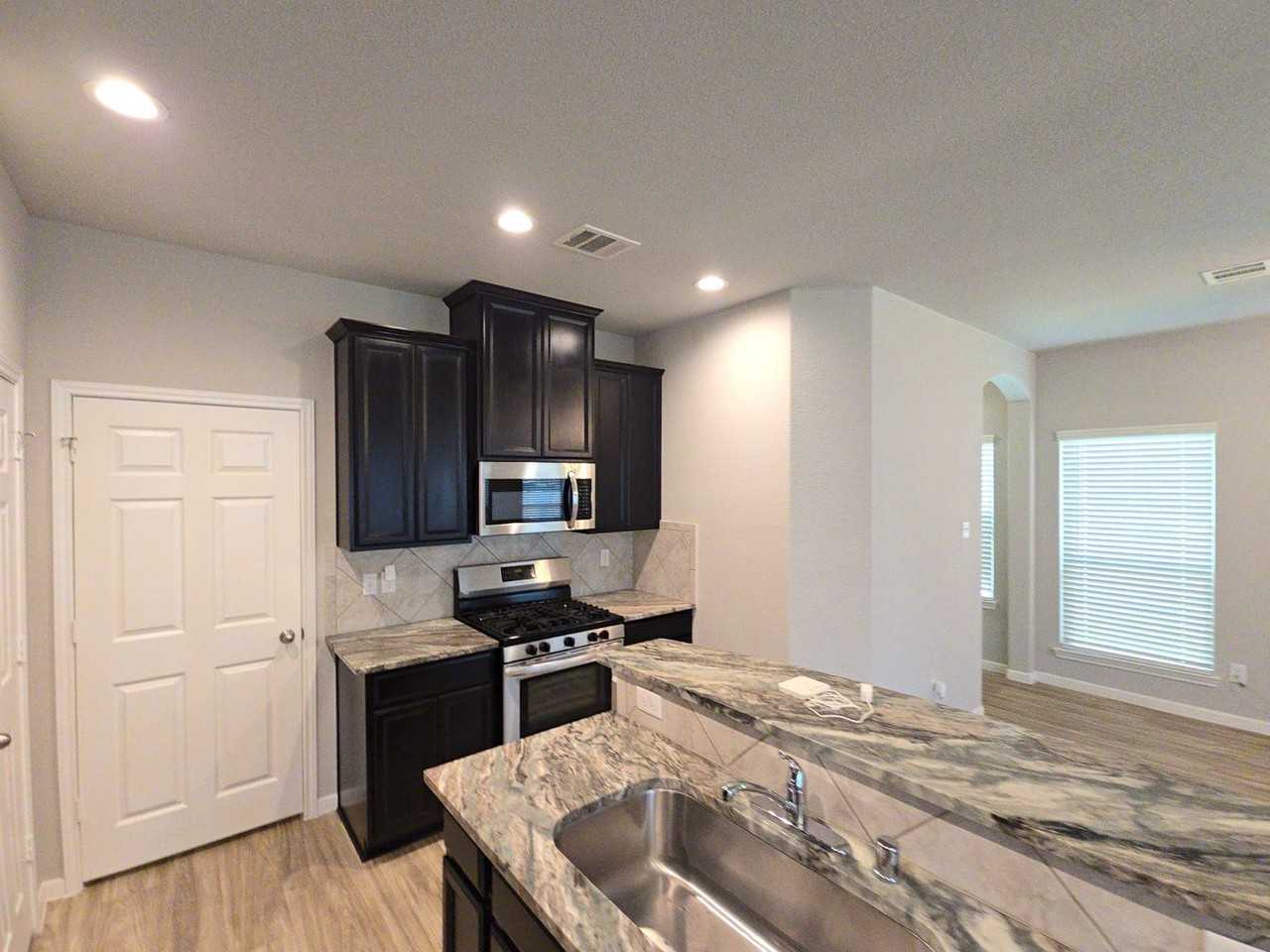 6543 Castle Loch Ct - Photo 6 of 28