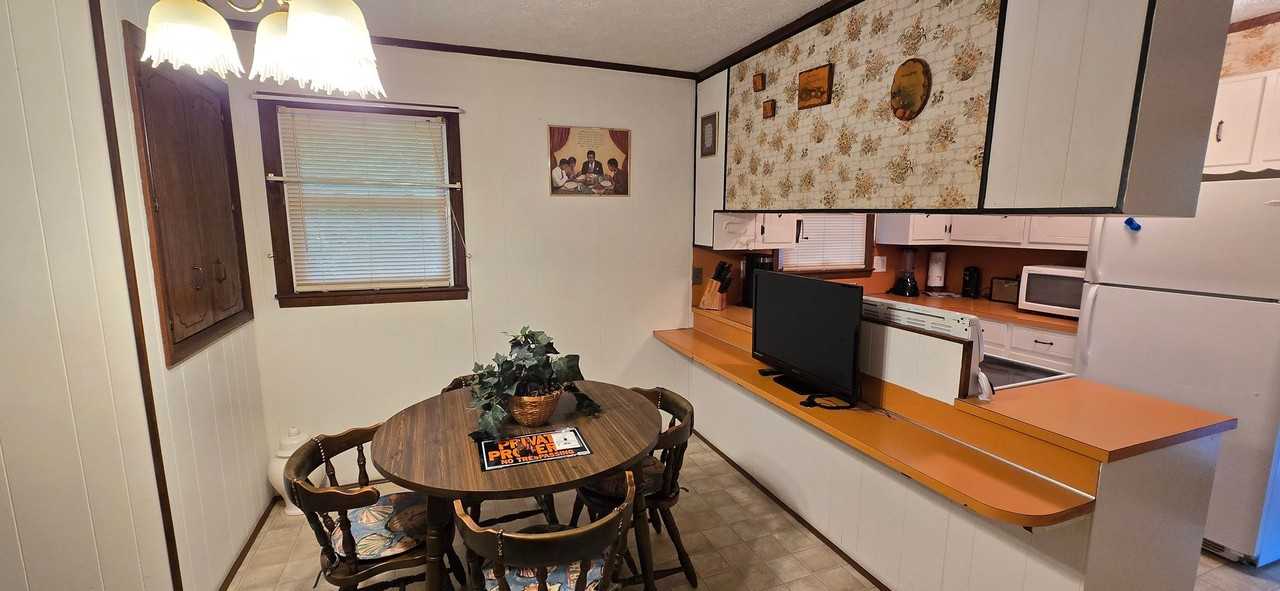 2735 Tablerock Rd - Photo 6 of 20