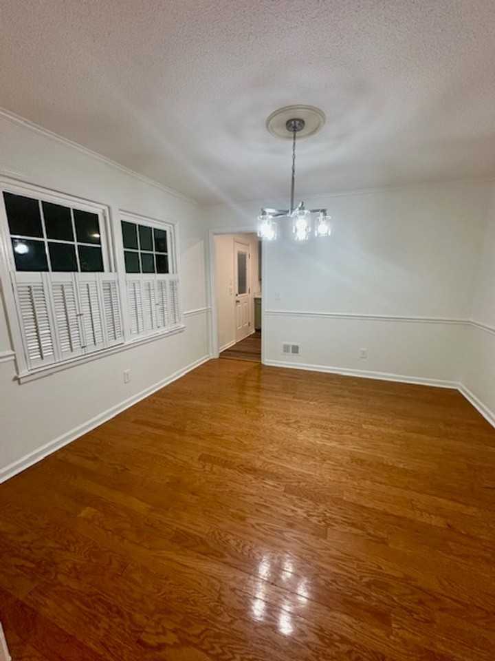 1110 Slann Dr - Photo 7 of 27