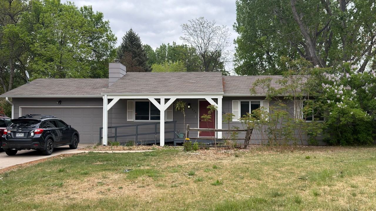 2924 Middlesborough Ct - Photo 2 of 22