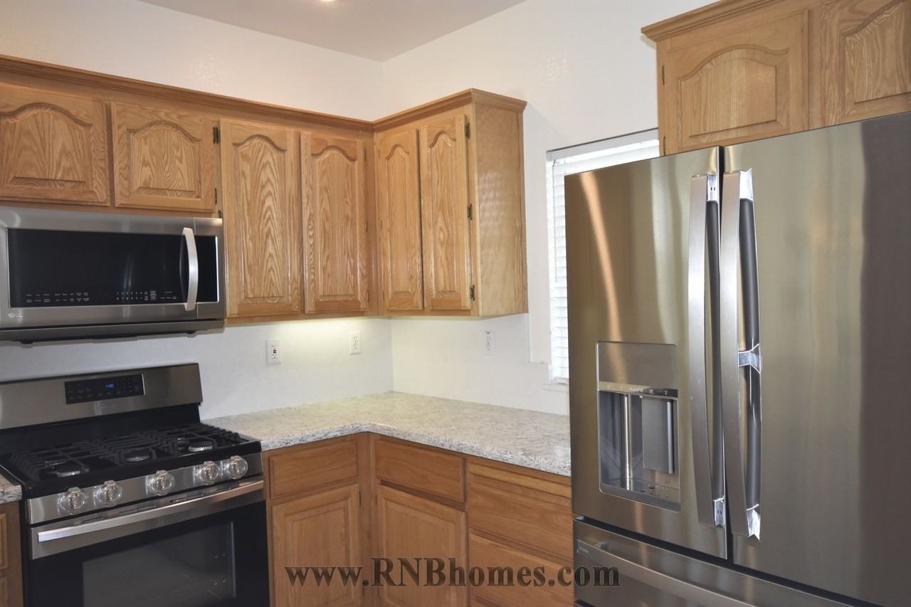 288 Marsalla Dr - Photo 5 of 19