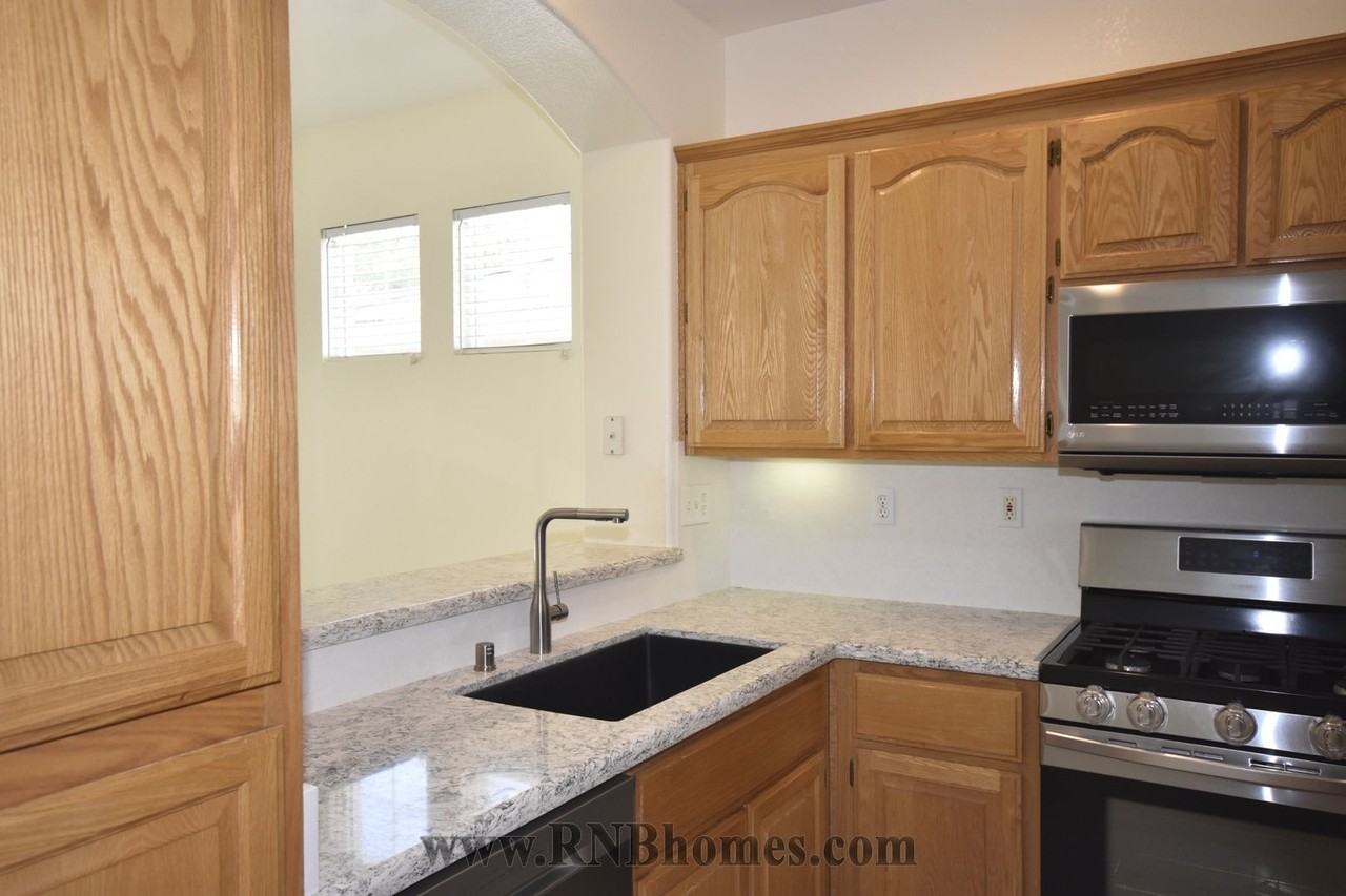 288 Marsalla Dr - Photo 6 of 19