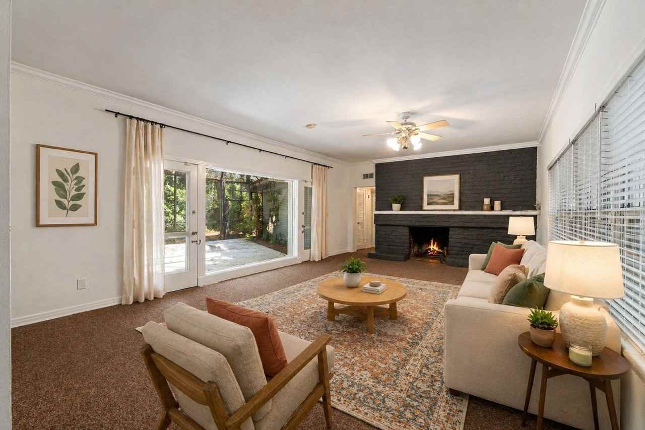 2110 Nw 3rd Pl - Photo 3 of 33