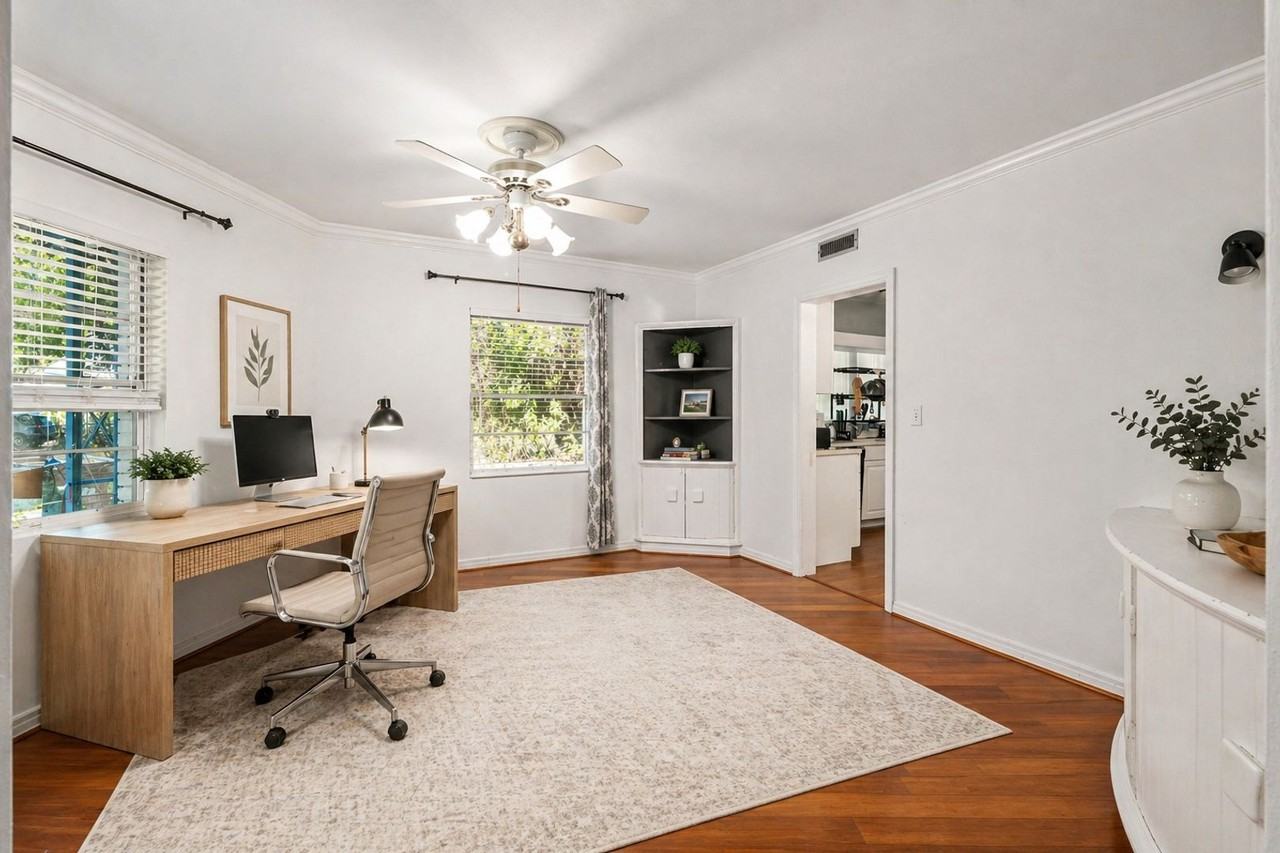 2110 Nw 3rd Pl - Photo 5 of 33