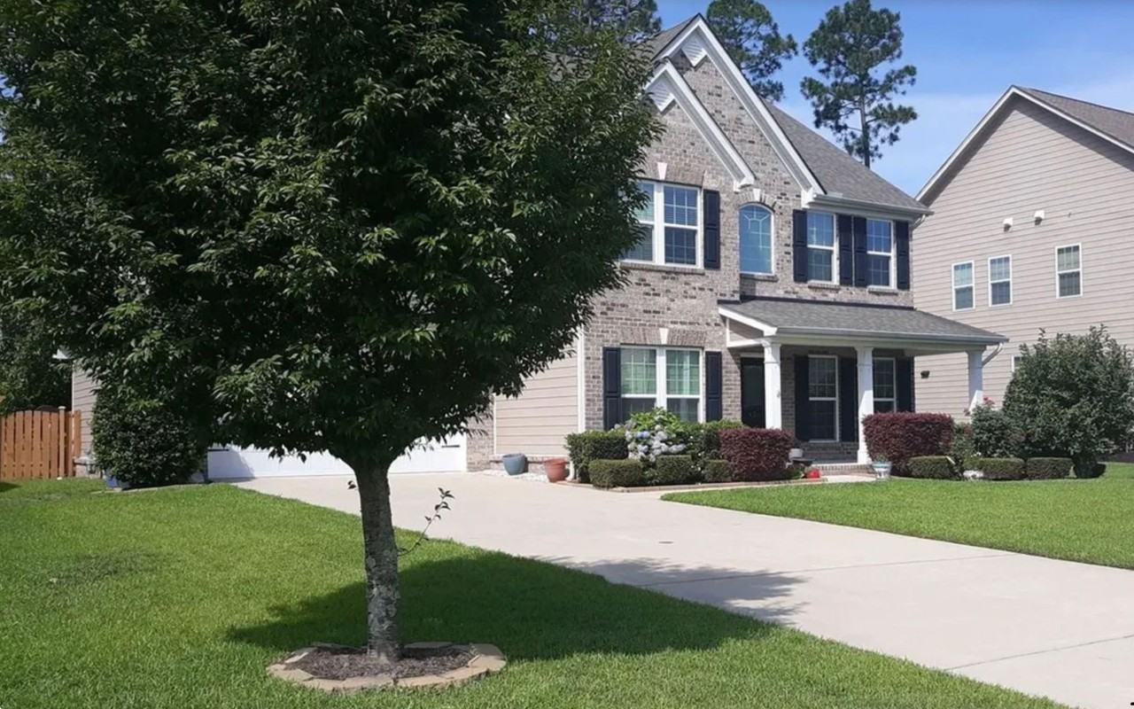421 Brushfield Park Dr - Photo 3 of 39