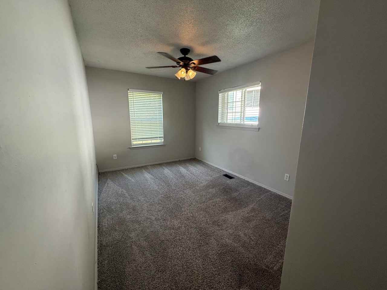 5700 Grand Ave - Photo 4 of 14