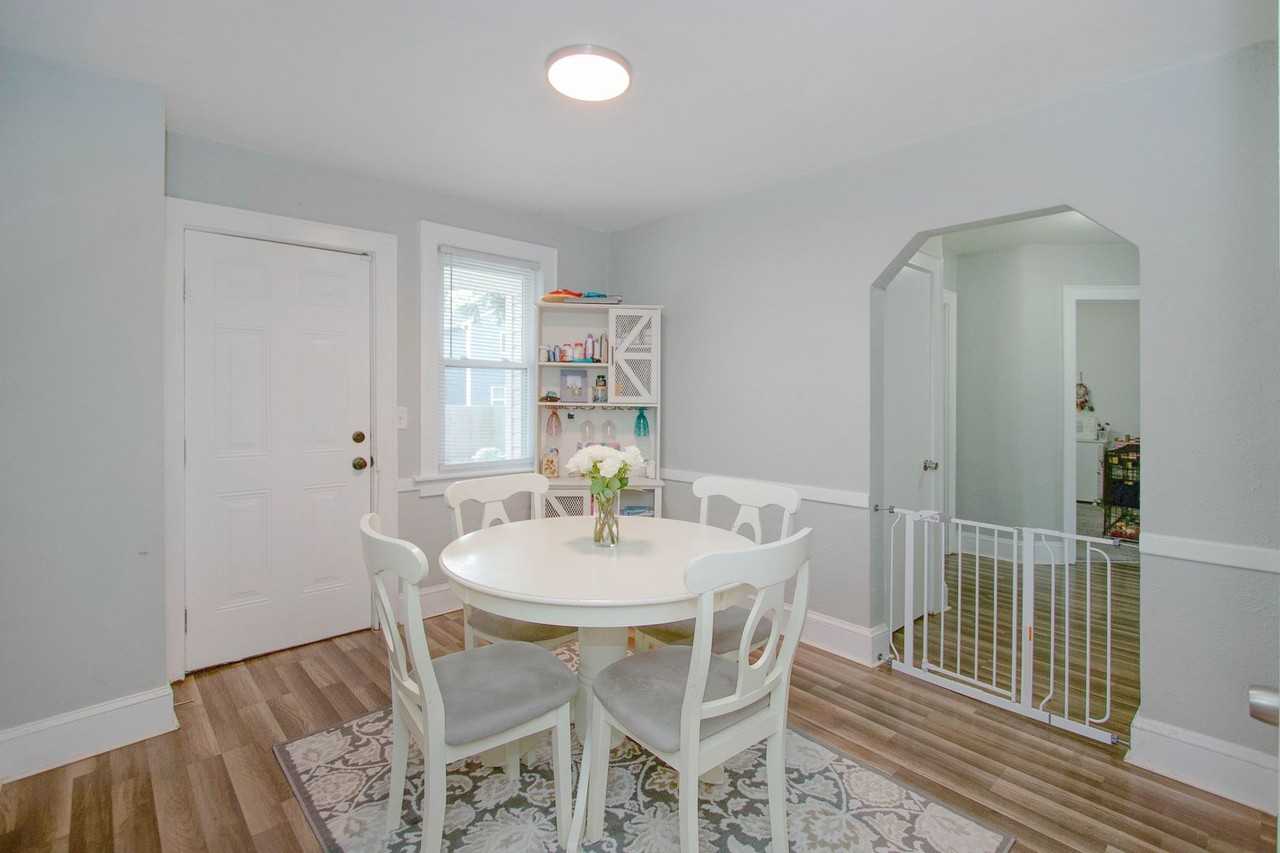 3126 Marne Ave - Photo 7 of 23