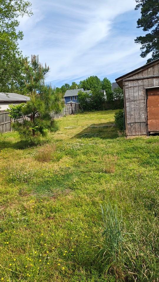 800 Mayfield Ave - Photo 2 of 11