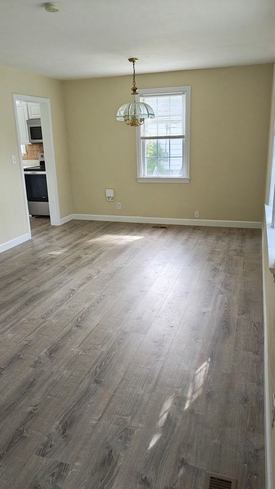 800 Mayfield Ave - Photo 5 of 11