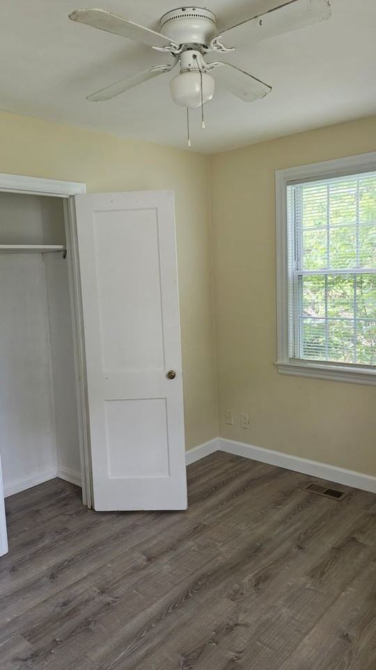800 Mayfield Ave - Photo 7 of 11