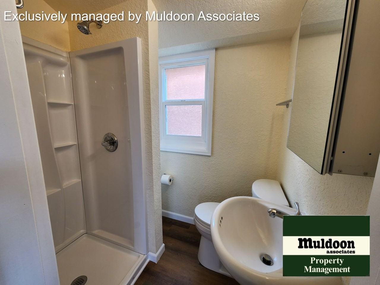 625 Elm St - Photo 7 of 10
