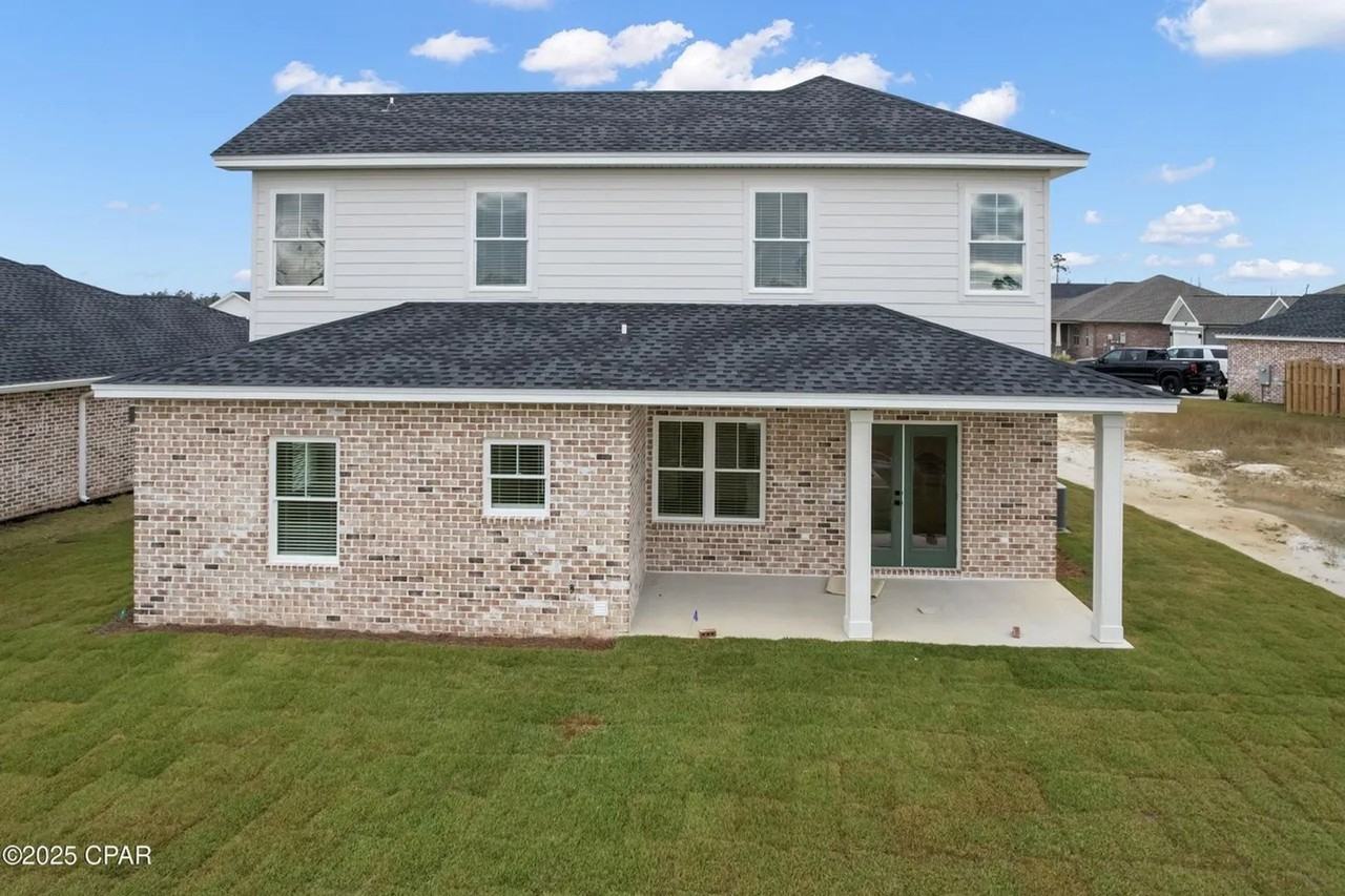 3864 Red Deer Cir - Photo 2 of 12