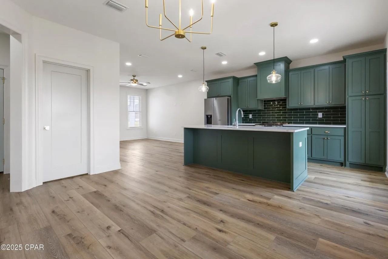 3864 Red Deer Cir - Photo 4 of 12