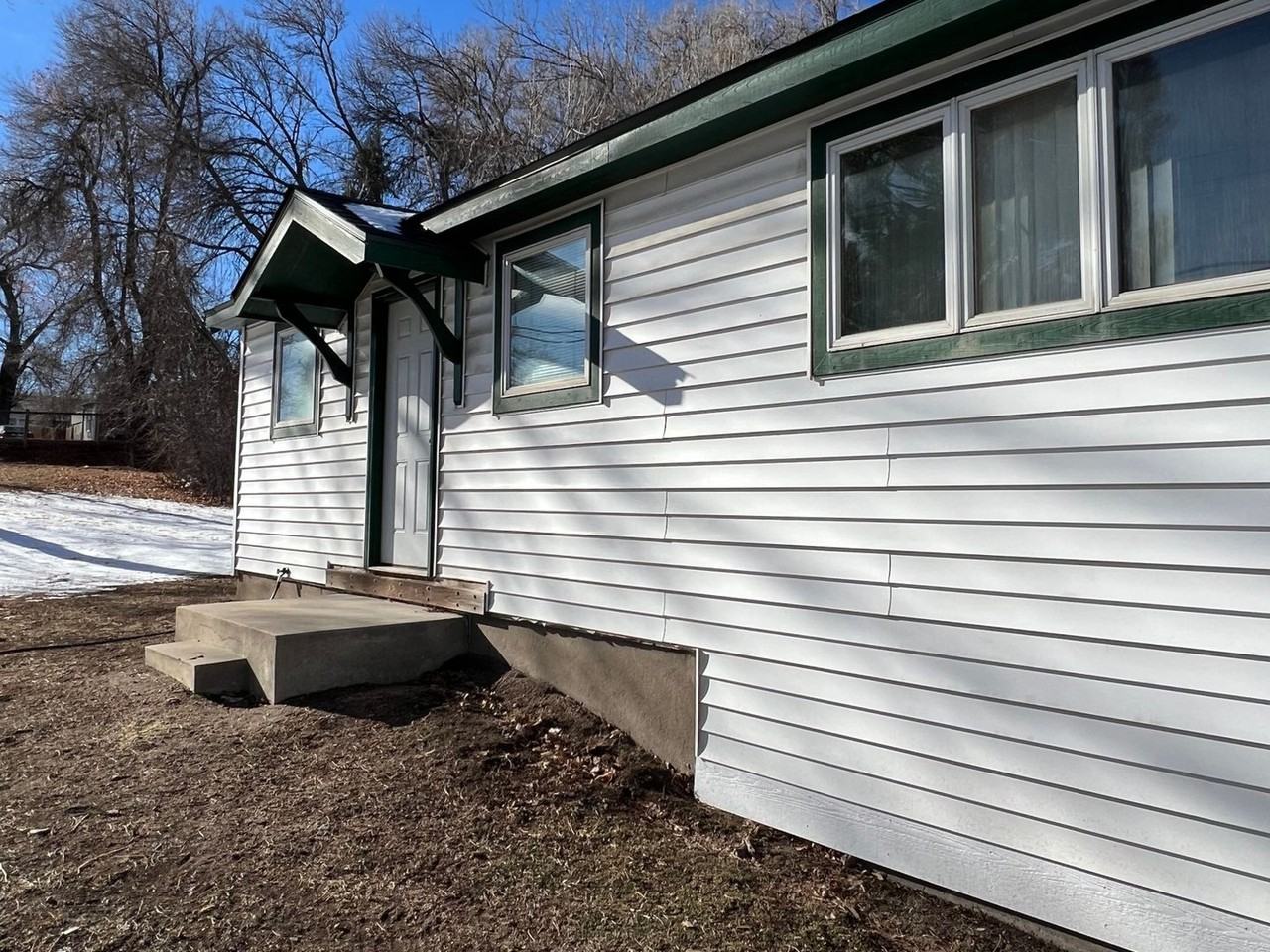 701 S Sheridan Blvd - Photo 2 of 18