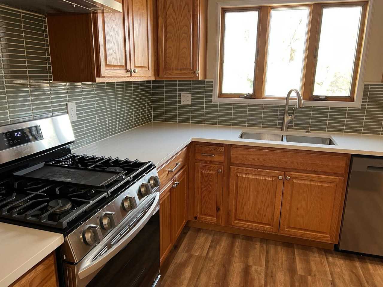 701 S Sheridan Blvd - Photo 5 of 18